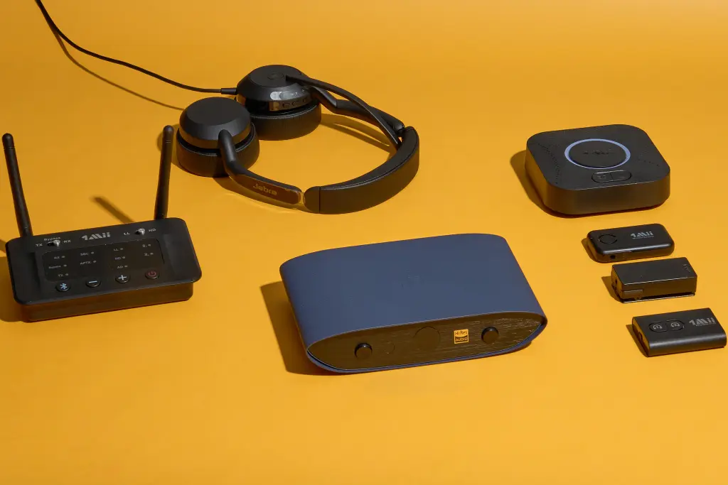 Best AUX Adapters for Modern Smartphones, Cars and Headphones